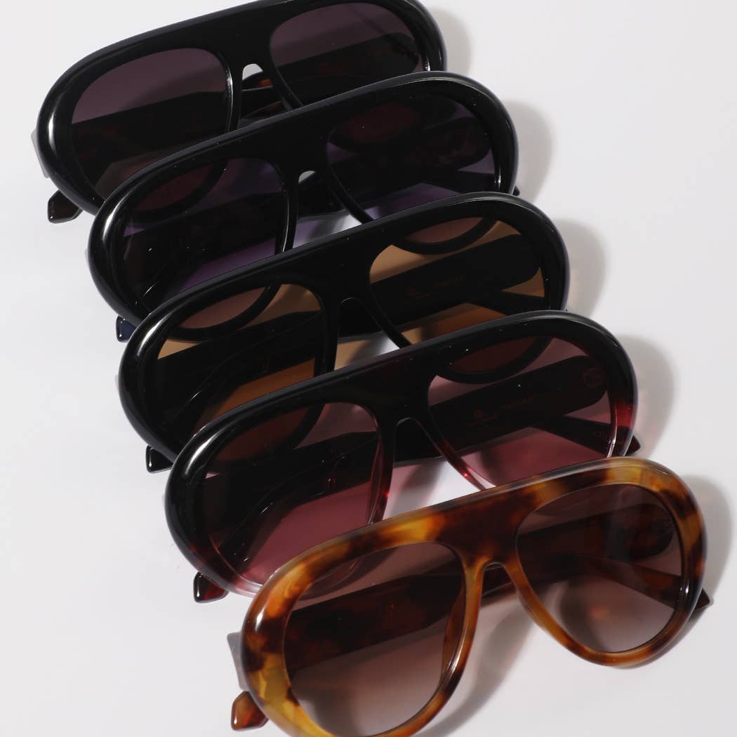 Women's Bold Aviator Style Sunglasses