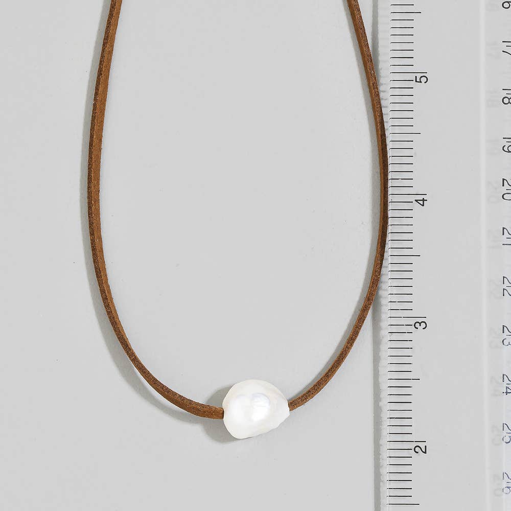 Pearl and Thread Necklace