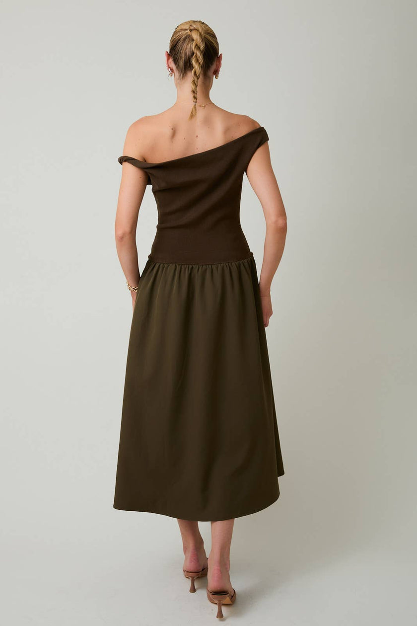 Twist Detail Knit Dress