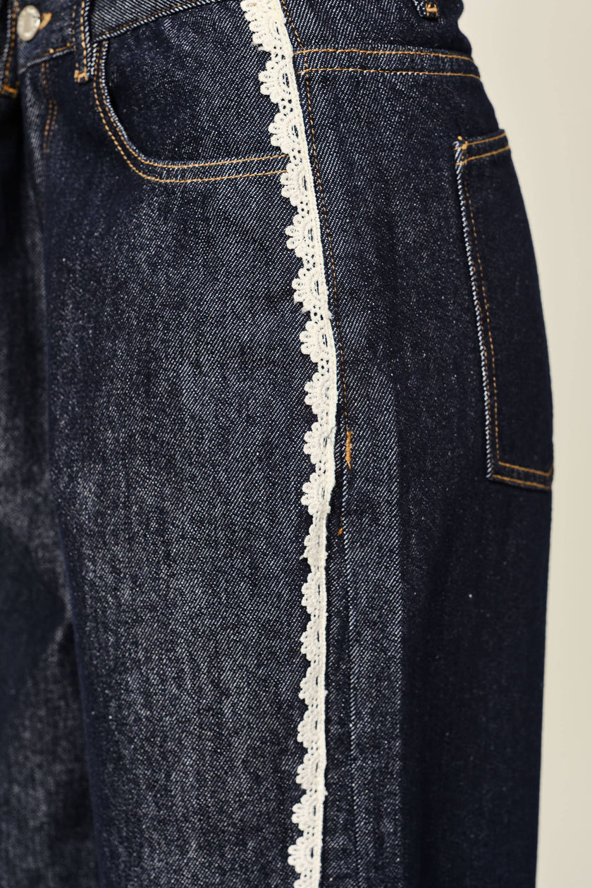 The Lace-Up Barrel