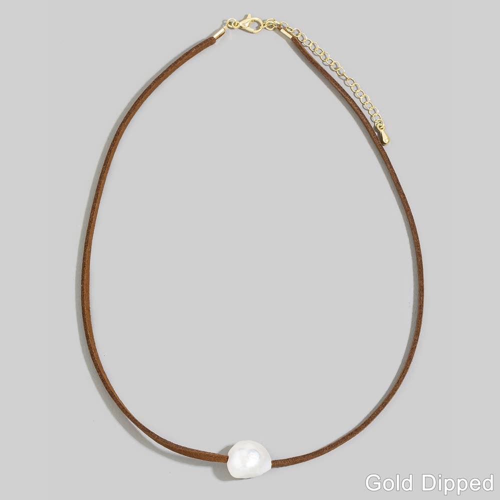 Pearl and Thread Necklace