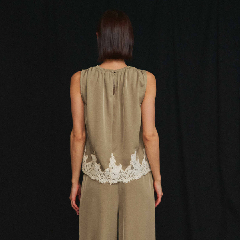 The Lacewood Set