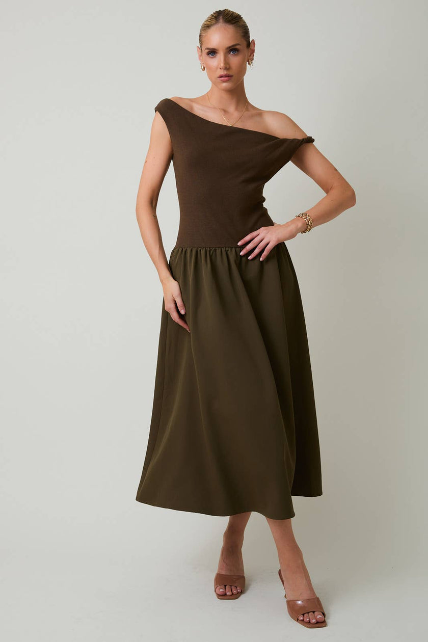 Twist Detail Knit Dress