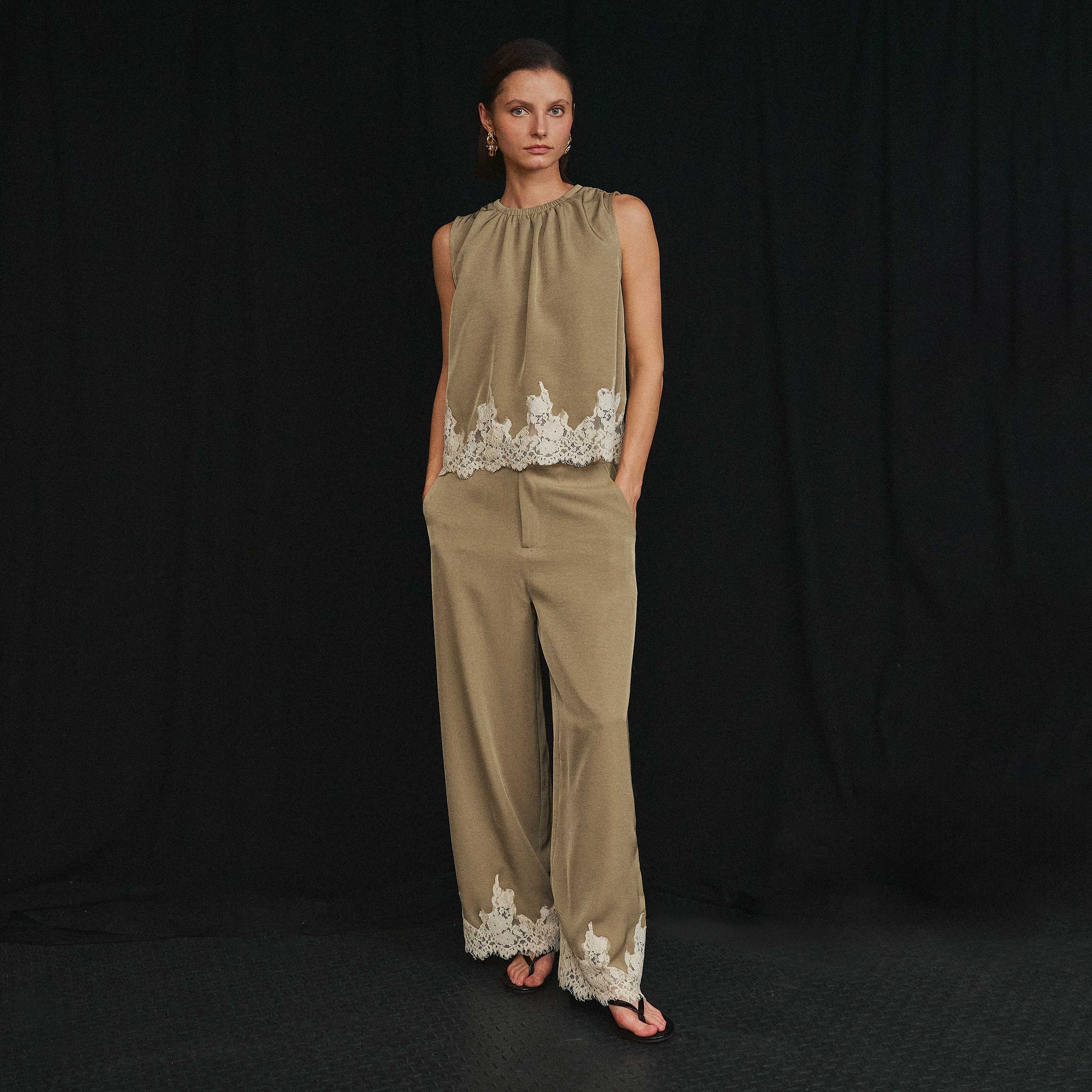 The Lacewood Set