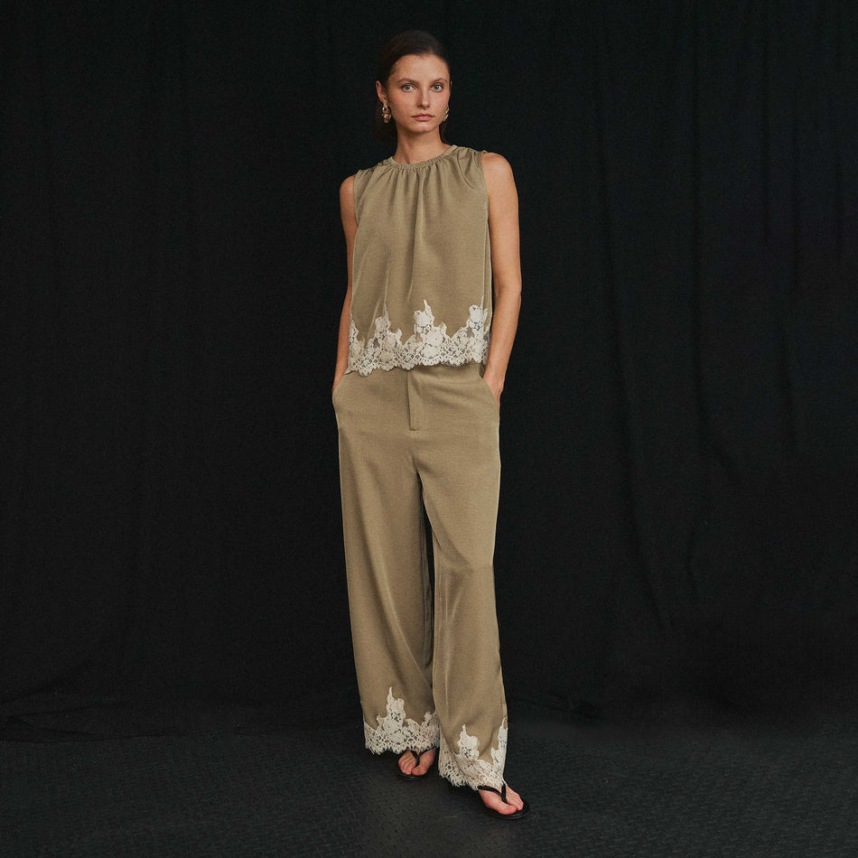 The Lacewood Set