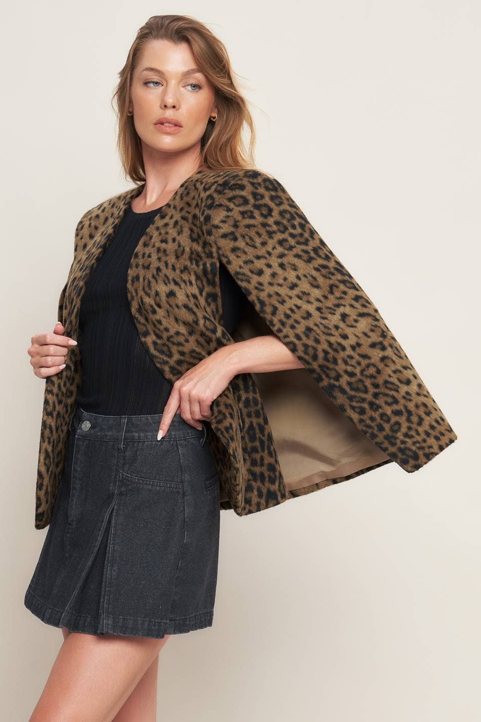 Brown Leopard Capelet