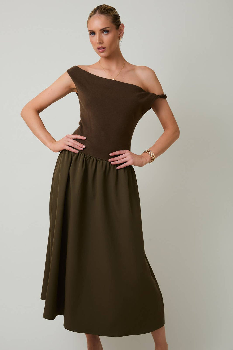 Twist Detail Knit Dress